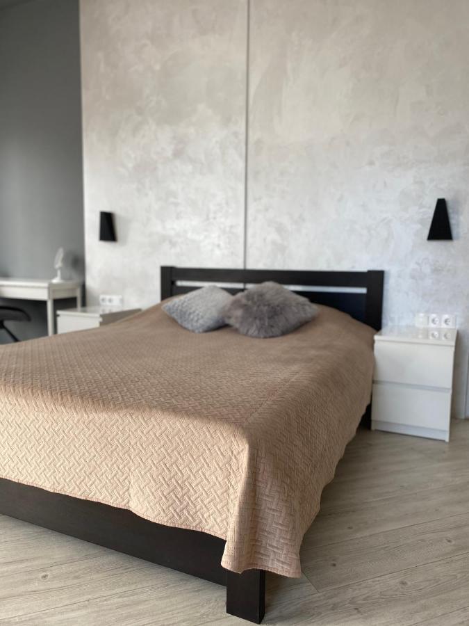 Serbska Apartment Лвив Екстериор снимка