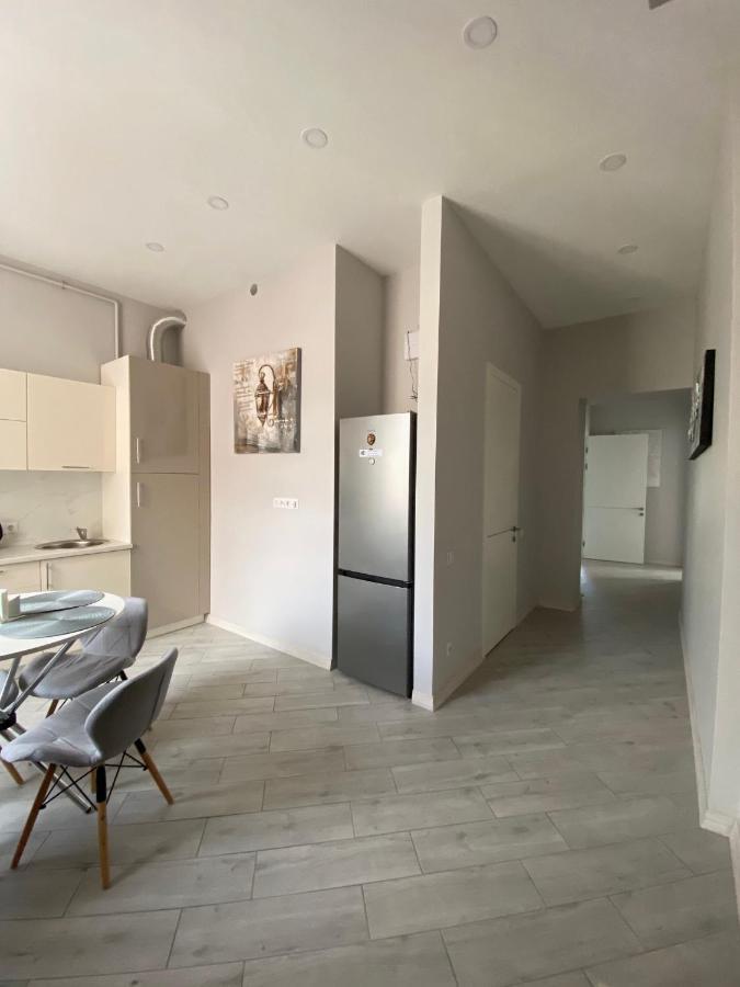 Serbska Apartment Лвив Екстериор снимка